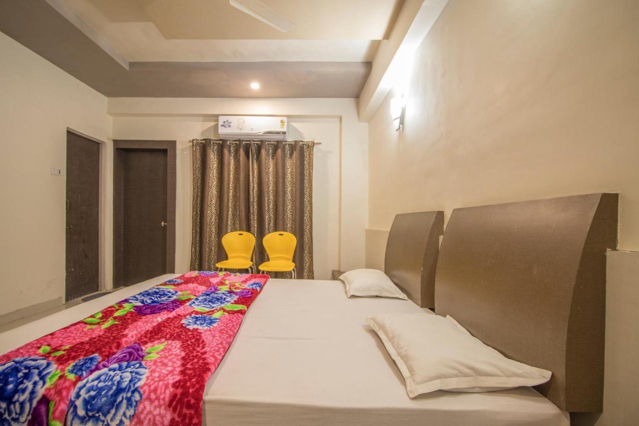 Hotel Yogiraj Palace Shegaon Ngoại thất bức ảnh