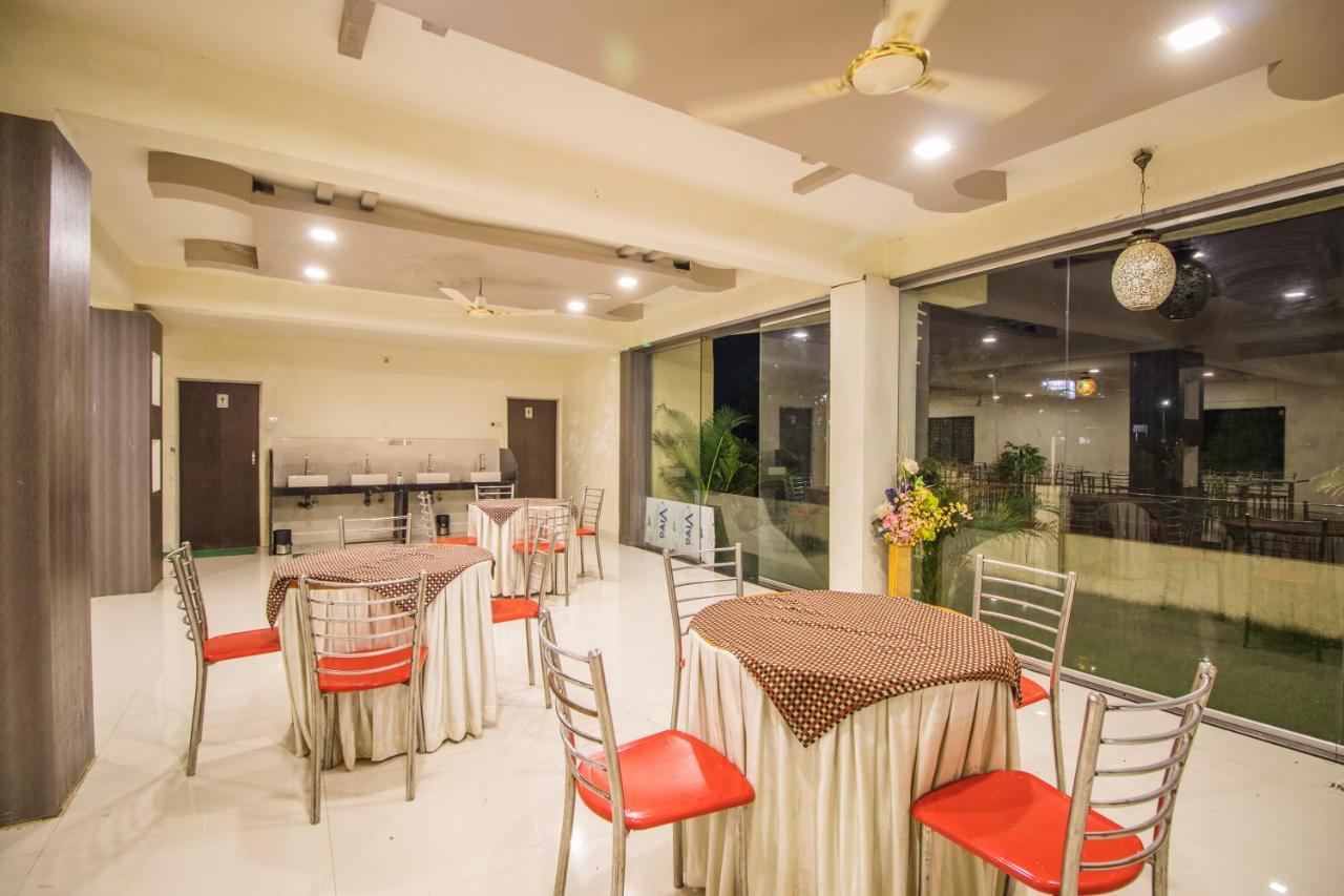Hotel Yogiraj Palace Shegaon Ngoại thất bức ảnh